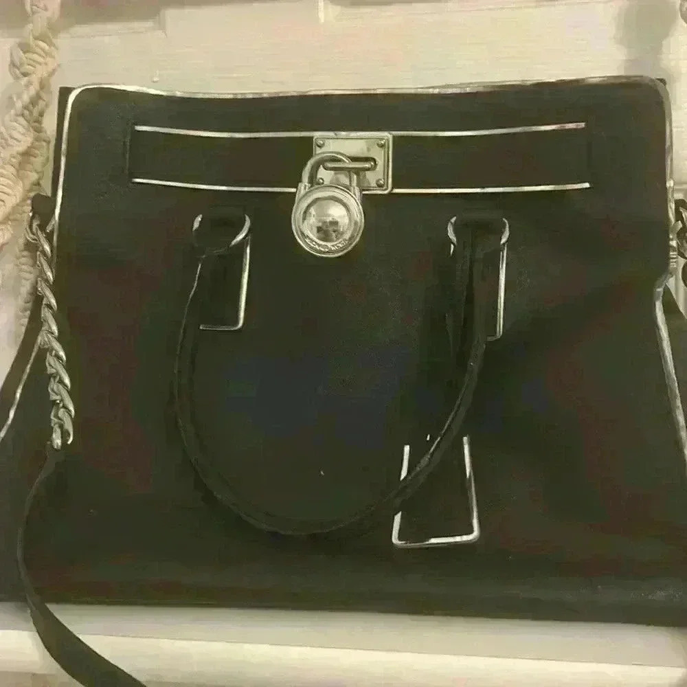 Michael Kors Black Hamilton Large Saffiano Leather Shoulder Bag Crossbody - Picture 5 of 15